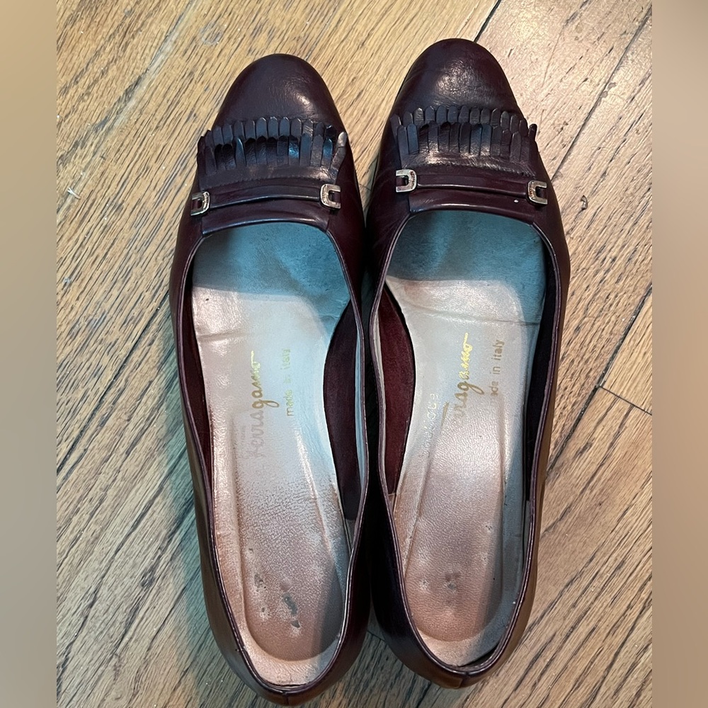 Classic Vintage Ferragamo’s Burgundy 6.5